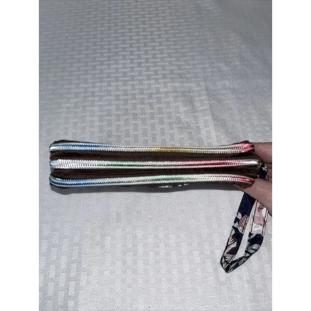 Triple zip wristlet
